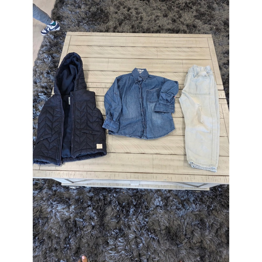 Toddler Boys 3Pc‎ Bundle Quilted Hooded Vest Denim Shirt and Distressed Jeans